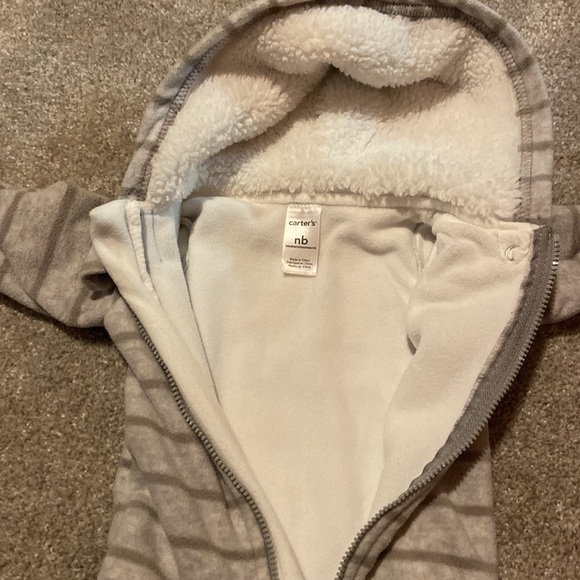 Newborn fleece lined onesie jacket with bear ears - worn once or twice - Picture 2 of 4
